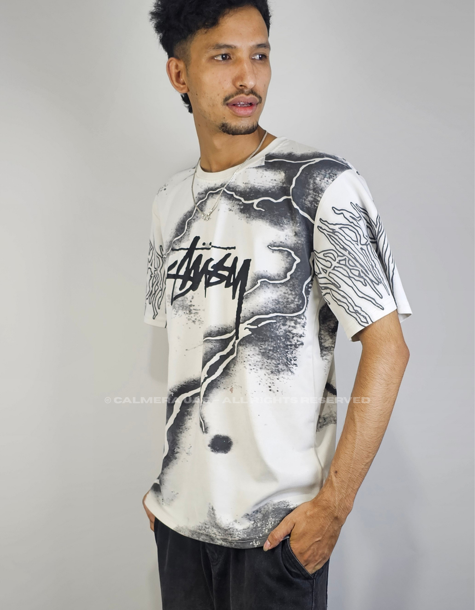 Calmera Storm Graphic Oversized Tee – Monochrome Edition