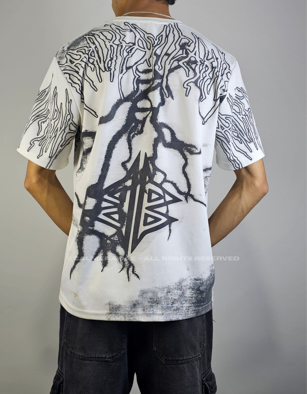 Calmera Storm Graphic Oversized Tee – Monochrome Edition