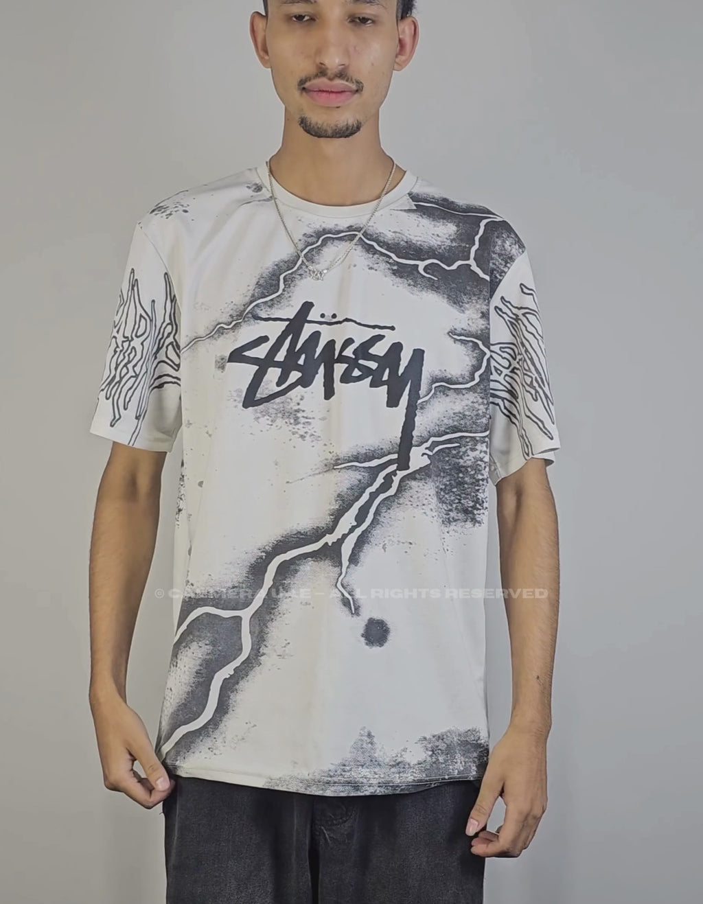 Calmera Storm Graphic Oversized Tee – Monochrome Edition